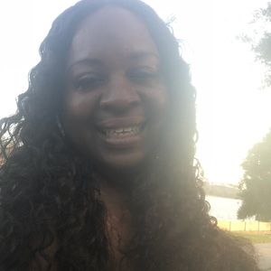 Meet your Posher, Dana